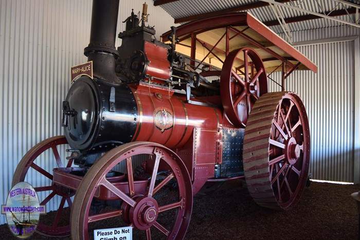 Stream tractor at Dardanup Heritage Park