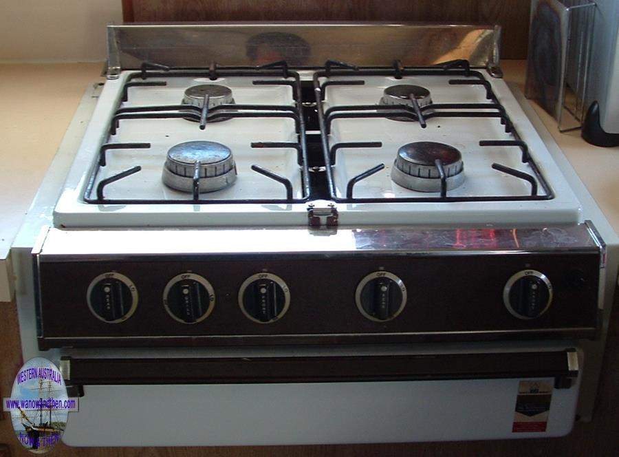 4 burner gas cook top with grill
